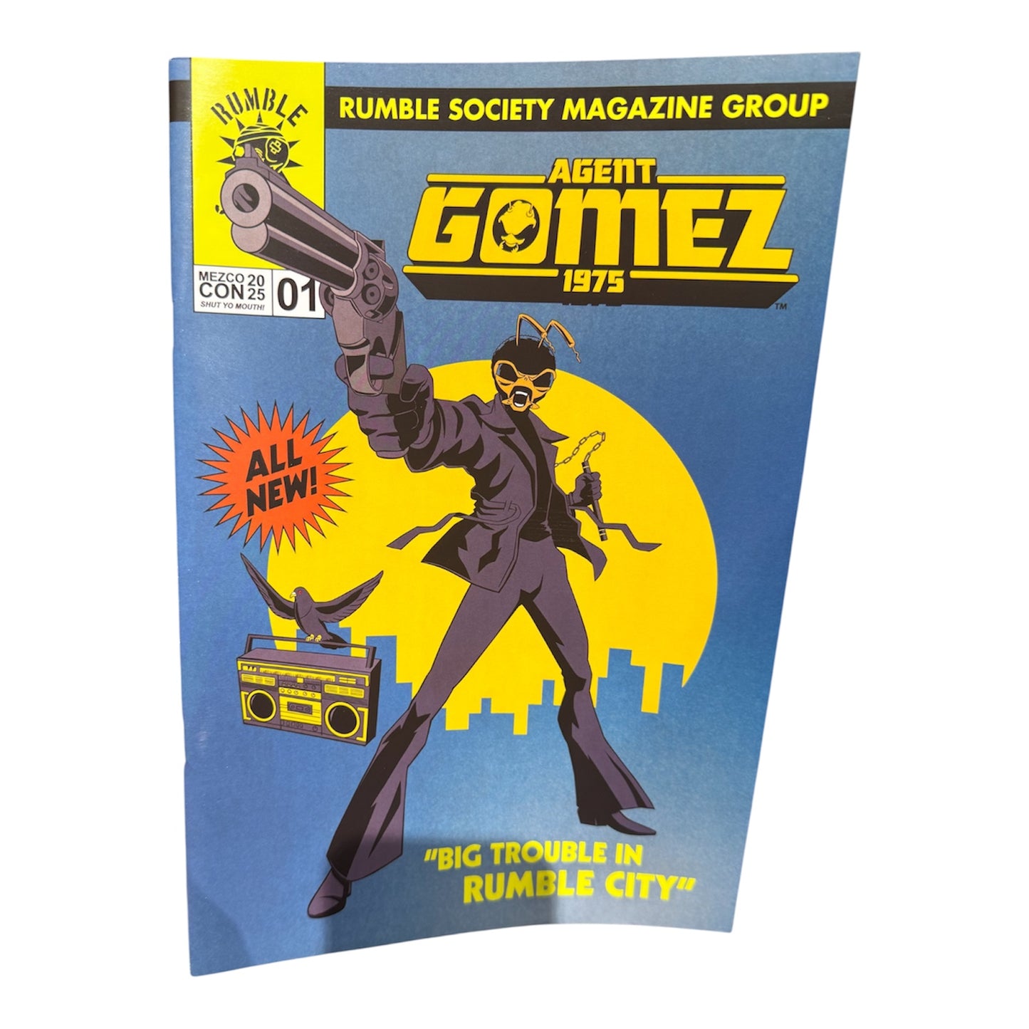 Mezco One:12 Collective Agent Gomez “1975” SDCC 2025 Exclusive *With Comic*